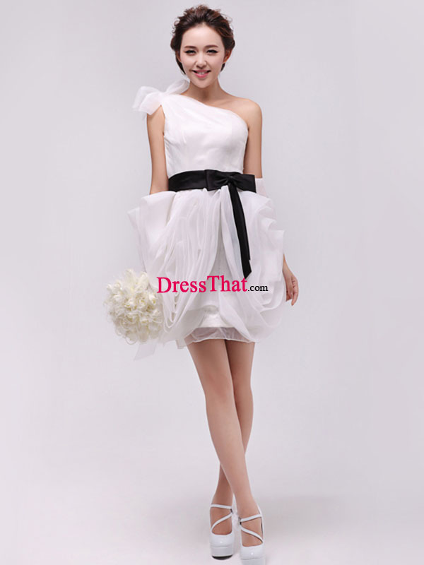 Tips to Choose Affordable Sexy Cocktail Dresses