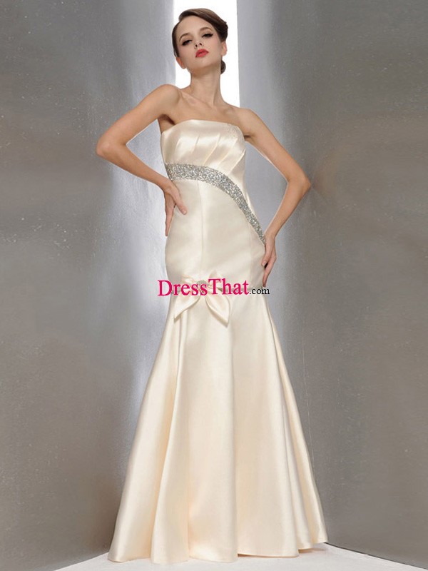 Helpful hints for buying strapless evening gowns