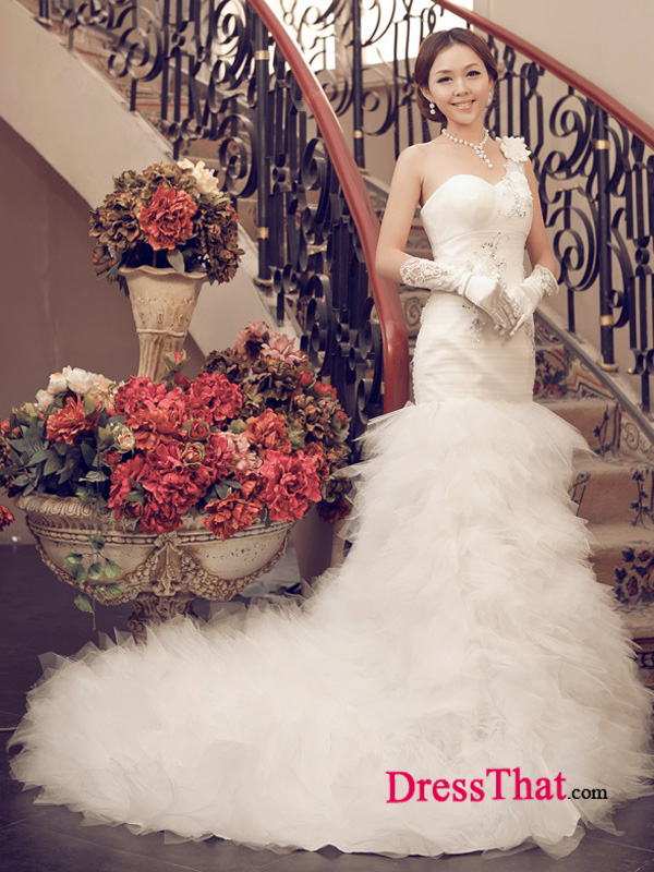 The Story of  Wedding Dress Necklines